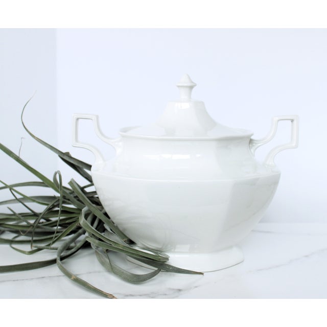 English Lrg. White English Jonhson Bros. Ironstone Tureen 10.5" For Sale - Image 3 of 5