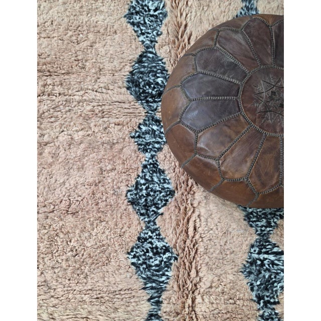 Blush Blush Beige Moroccan Rug - 10.1 X 6.4 Ft For Sale - Image 8 of 9