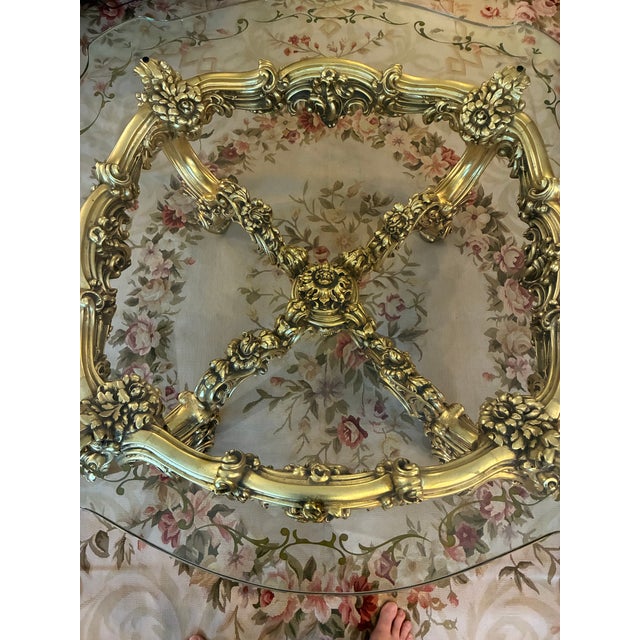Italian Silik Brand Coffee Table Italy Rococo Baroque French in very good condition! Make your living room look...