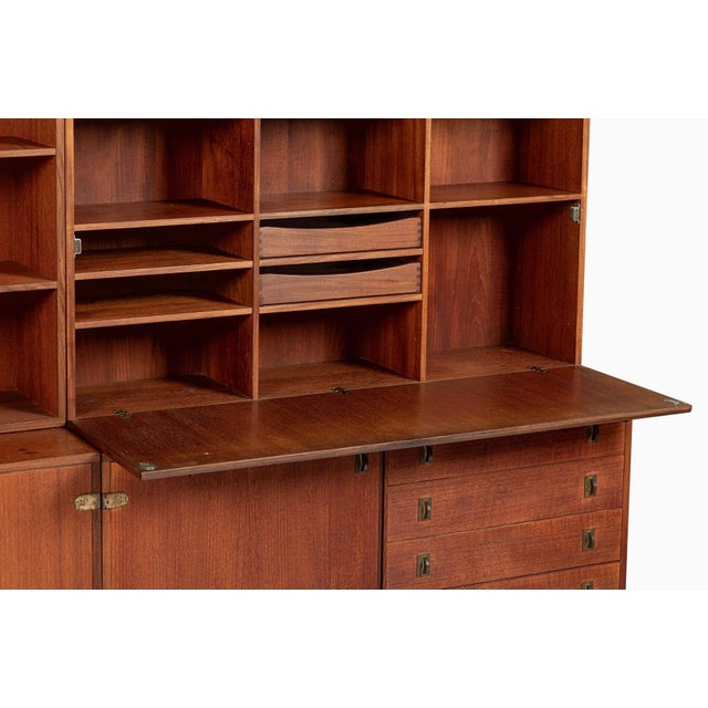 Wood Mid-Century Danish Teak Wall Unit Bookcase by Peter Løvig Nielsen, Pair, 1960s For Sale - Image 7 of 18
