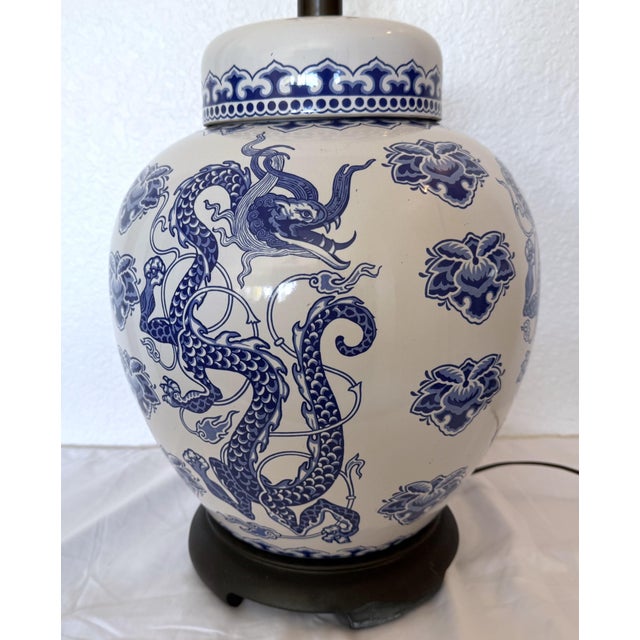 1960s Vintage Large Blue & White Chinoiserie Dragon Ginger Jar Table Lamp For Sale - Image 5 of 11