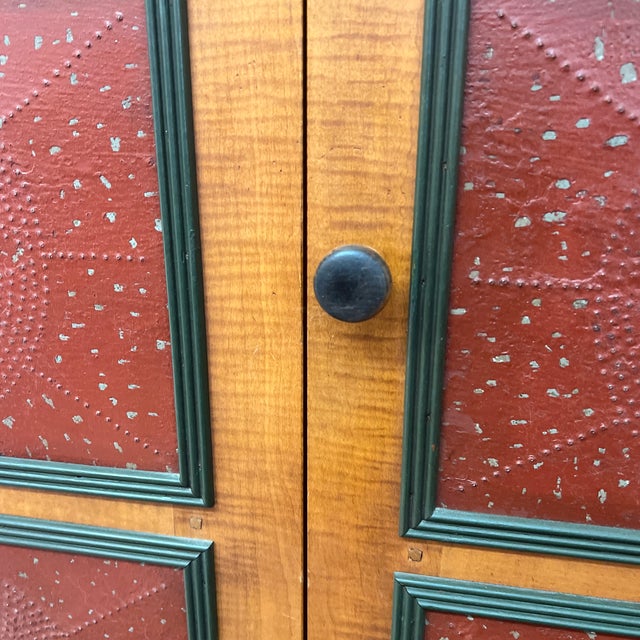 Early American Style Tiger Maple and Poplar Pie Safe With Punched Tin For Sale - Image 4 of 10
