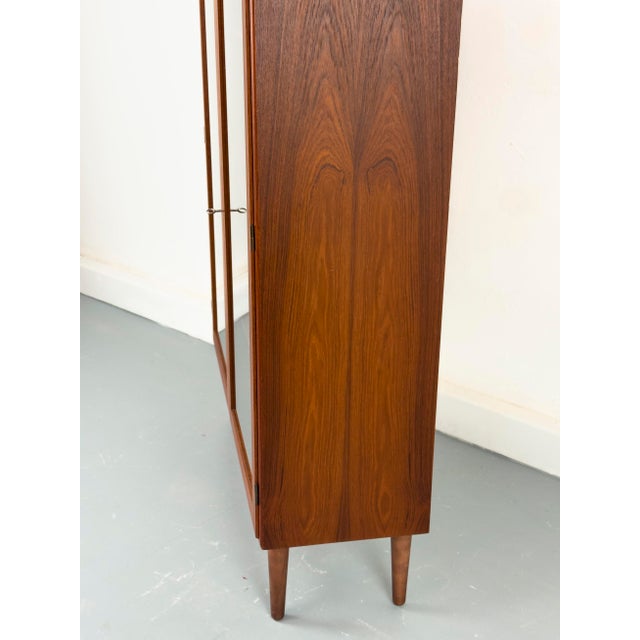 Danish Display Case in Teak by Børge Mogensen for Søborg Møbelfabrik, 1960s For Sale - Image 11 of 18