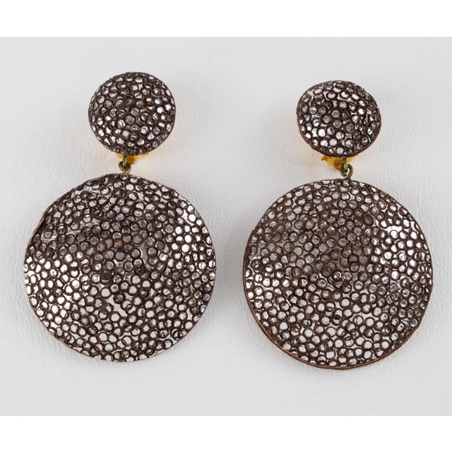 Fabrice Paris Taupe and Silver Resin Dangle Clip Earrings For Sale - Image 4 of 9
