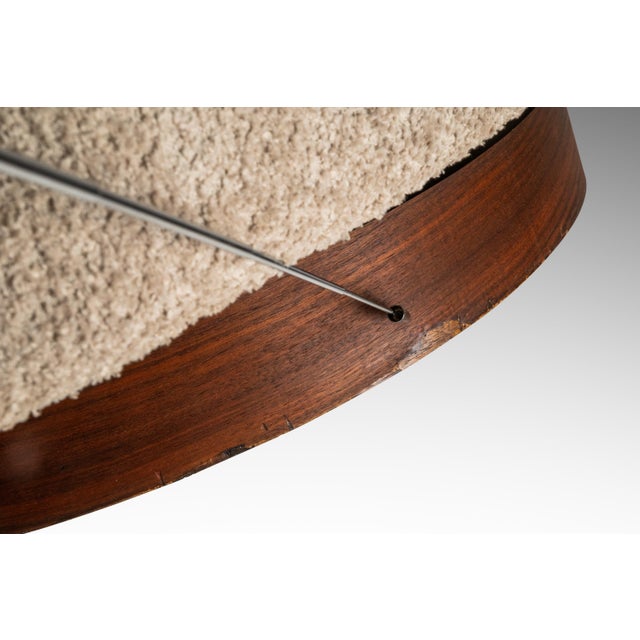 Set of 2 Mid-Century Modern Swivel Tub Chairs Attributed to Adrian Pearsall for Craft Associates in Sand Bouclé Upholstery, Usa, Circa 1960s For Sale - Image 17 of 18