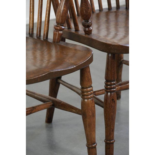 Antique English Windsor Stickback Chairs in Elm, 19th Century, Set of 2 For Sale - Image 14 of 15