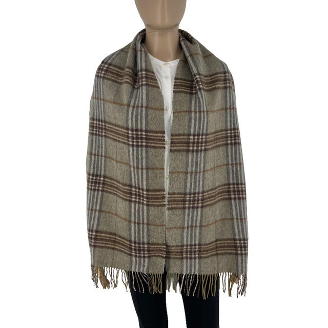 Burberry Late 20th Century Burberry Greyish Green Plaid 50% Cashmere 50% Wool Scarf For Sale - Image 4 of 8