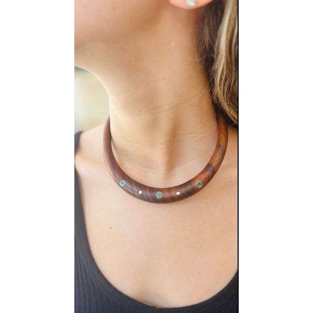 Wood Collar Necklace With Emeralds, Diamonds & 14k Gold For Sale - Image 10 of 12