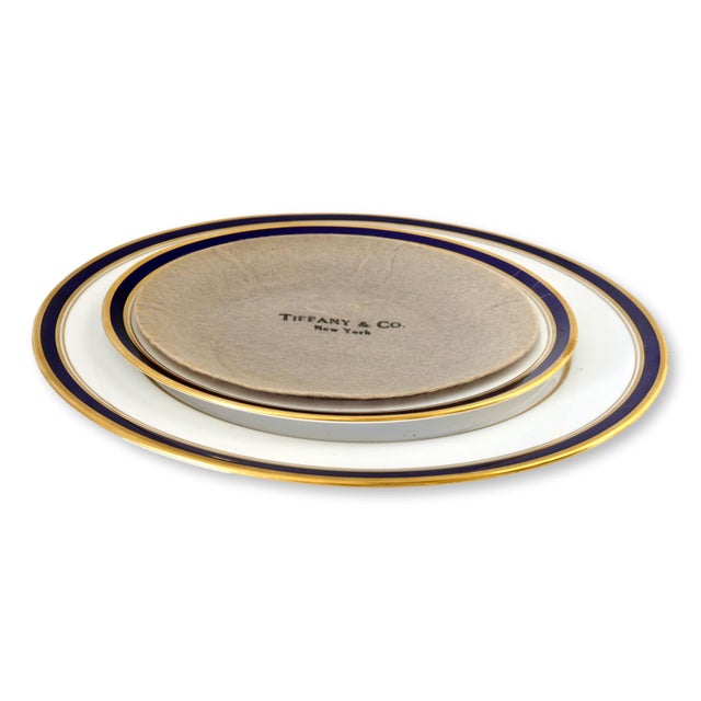Early 20th Century Spode Claridge Pattern Plates, Retailed by Tiffany - Set of 24 For Sale In Los Angeles - Image 6 of 8