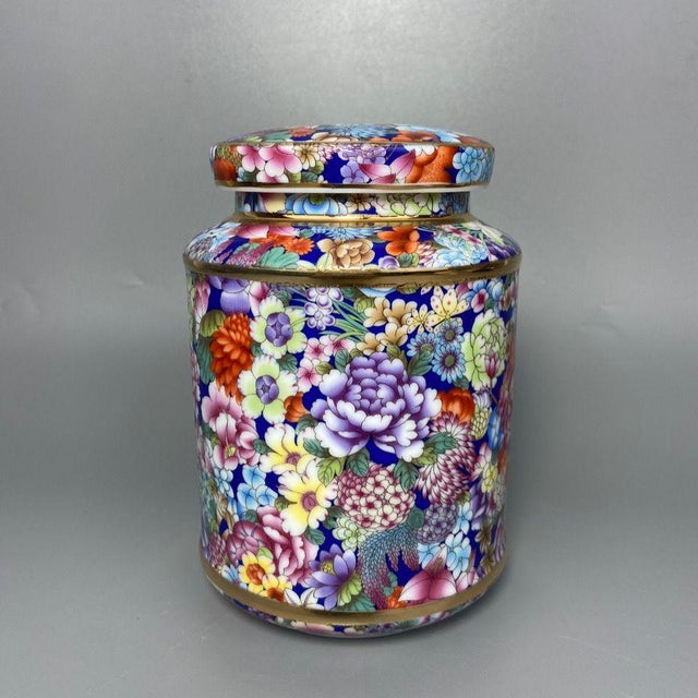 Vintage Chinese Famille Rose "Millefleurs" Porcelain Tea Caddy With Lid - 14cm For Sale - Image 4 of 7
