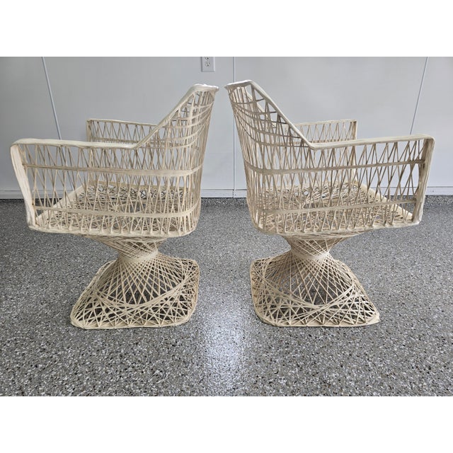 Russell Woodard Mid 20th Century Russell Woodard Inspired Spun Fiberglass Chairs - A Set For Sale - Image 4 of 6