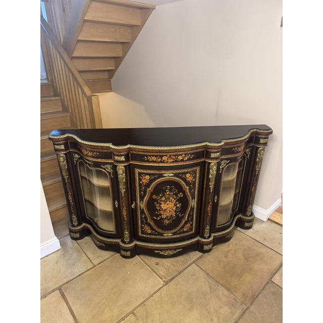 Fantastic quality antique Victorian serpentine fronted marquetry credenza heavily detailed with marquetry inlay detail,...