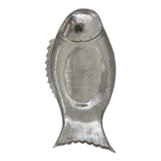 1970s Coastal Large Arthur Court Fish Platter 1974 25 X 13 Inches Long For Sale
