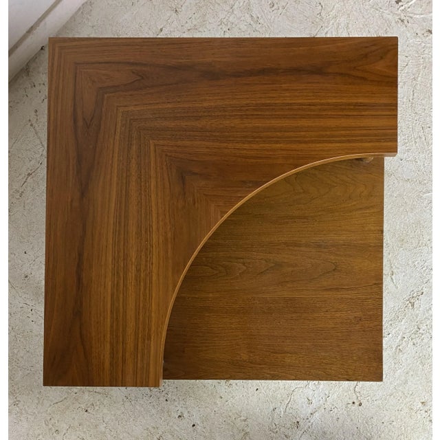 Brown 1950s t.h. Robsjohn-Gibbings for Widdicomb Corner Sectional Table For Sale - Image 8 of 9
