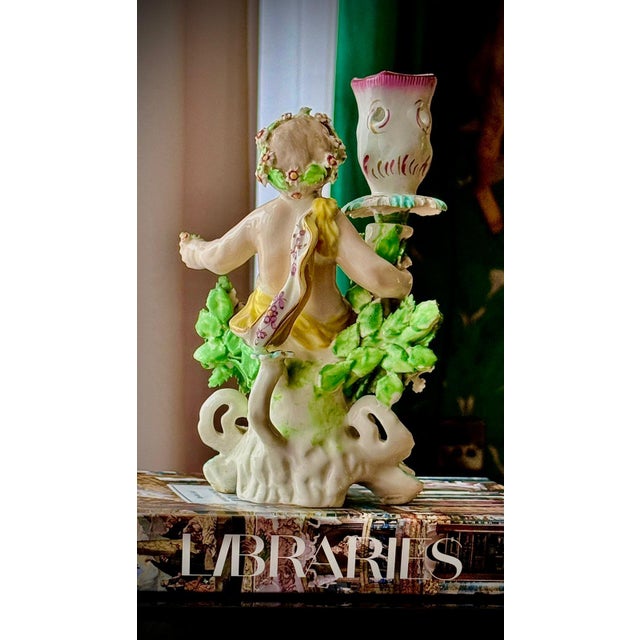 Mid 18th Century English Georgian Candlesticks in Derby Porcelain, 1760s, Set of 2 For Sale - Image 5 of 18