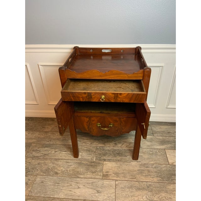 Georgian Bedside Table / Cupboard For Sale - Image 4 of 12