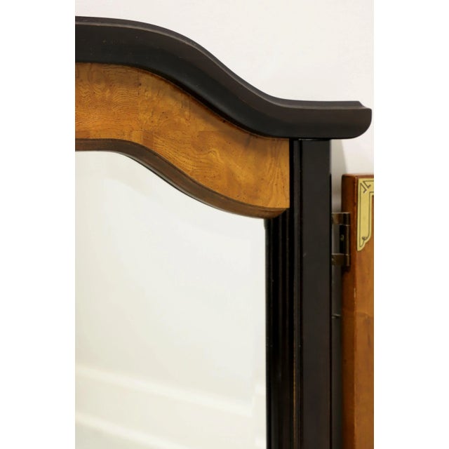 Late 20th Century Broyhill Premier Chinoiserie Ming Style Tri-Fold Dresser Mirror For Sale - Image 5 of 10