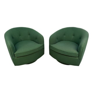 Pair of Vintage Green Barrel Back Swivel Lounge Chairs For Sale