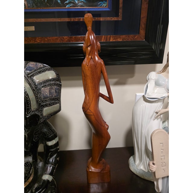 Vintage 21" Balinese Modernist "Lone Warrior" Wood Sculpture – Klungkung School For Sale - Image 4 of 12