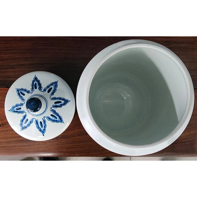 English Holland Delft Fine Ceramic Lidded Apothecary Jar For Sale - Image 3 of 11