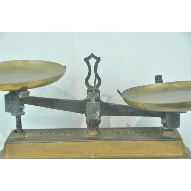 French Iron Scale 10 KG, 1950s, in Good conditions. Designed 1950 to 1959