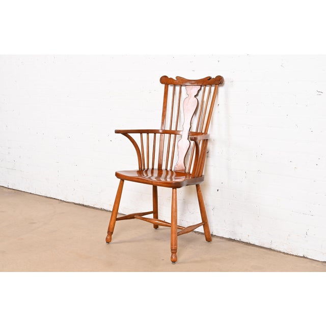 American Stickley Solid Cherry Wood Spindle Back Windsor Armchair, 1960 For Sale - Image 3 of 10