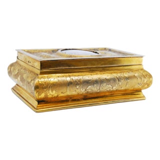 Jewelry Box in Gilded Silver with Engraved Plant Motifs For Sale