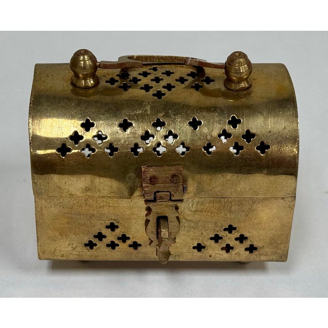 Vintage Domed Brass Cricket Box on Ball Feet For Sale In Kansas City - Image 6 of 10