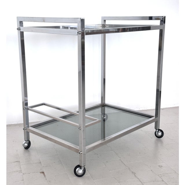 1970s Mid-Century Italian Chrome and Glass Two Tier Rolling Bar Cart, 1970s For Sale - Image 5 of 17