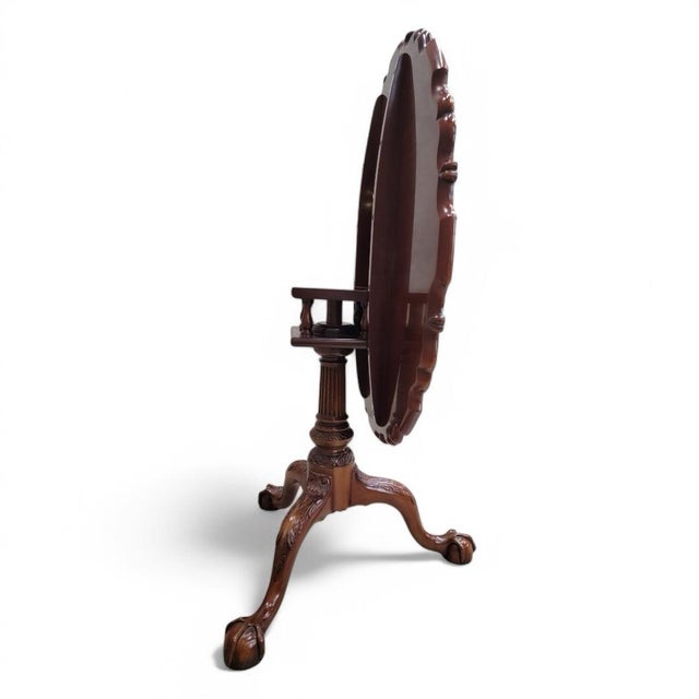Chippendale Vintage Chippendale Style Pie Crust Tilt Top Table by Kindel Furniture Co. For Sale - Image 3 of 11