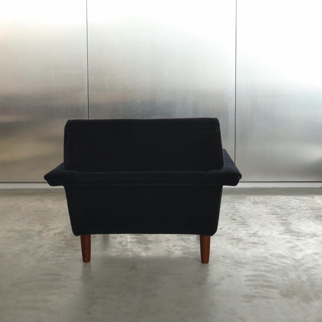 Black Mid-Century Modern Lounge Chair in Mohair, 1967 For Sale - Image 8 of 17
