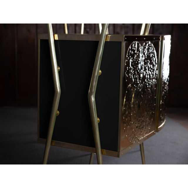 Contemporary Italian Dry Bar in Black Murano Glass and Brass from Justfurnituress SRL For Sale - Image 3 of 10