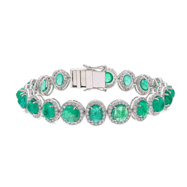 Natural Zambian Emerald caboshan Bracelet with Diamond and 18k Gold For Sale - Image 9 of 18