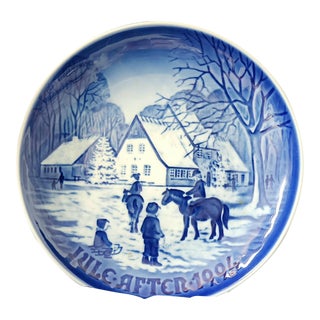 Vintage Bing & Grondahl Holiday Plate, Blue and White, Copenhagen For Sale