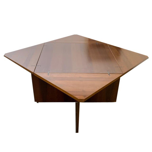 Extendable Table with Overwhelming Envelope Openings attributed to Vittorio Introini for Luigi Sormani, 1970s For Sale