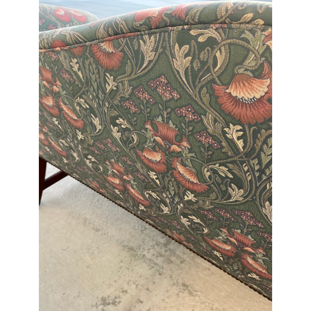 William Morris - Style Fabric Mid Century Down Chinese Chippendale Camelback Settee Sofa Couch Georgian Design For Sale - Image 10 of 18