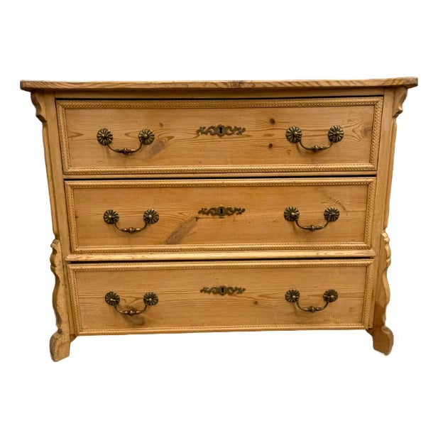 English Mid 19th Century Pine Serpentine Chest of Drawers With Hand Cut Dovetails, Circa 1860 For Sale