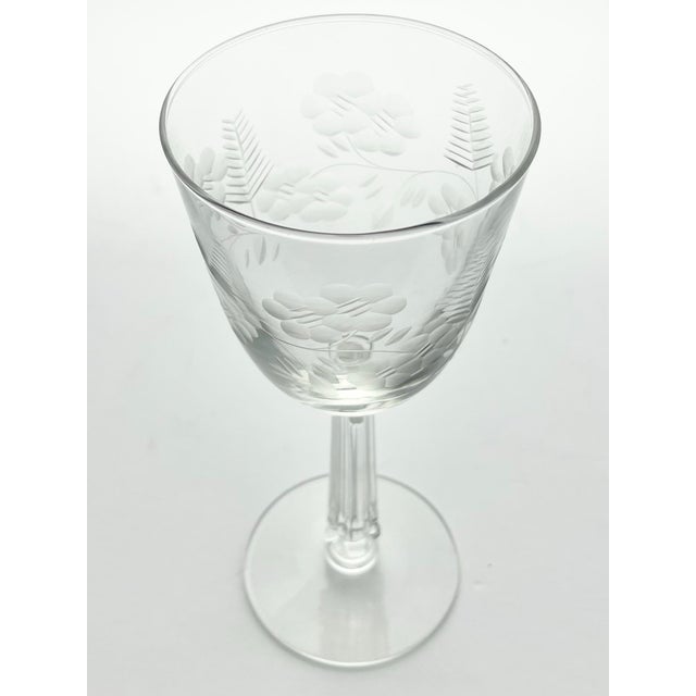 Libbey Glass Co. 1950s Libbey “Crystal Garland” Etched Flower Water Glasses - Set of 7 For Sale - Image 4 of 7