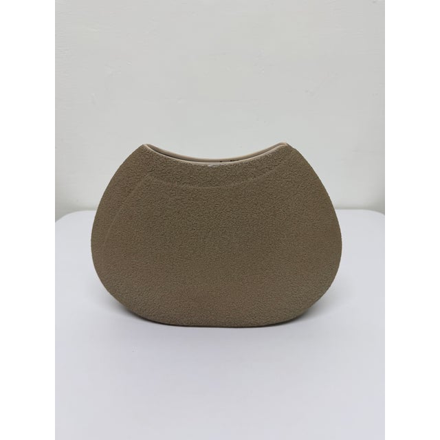 Modernist Haeger Ceramic Textured Vase, 2003 For Sale In Miami - Image 6 of 16