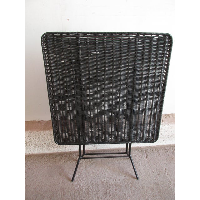 Wood Vintage 1960s Italian Painted Wicker and Steel Folding End / Tray Table For Sale - Image 7 of 9