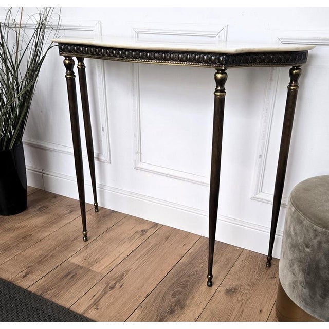 Mid-Century Modern Italian Brass Console Table with White Marble Top, 1950s For Sale - Image 6 of 10