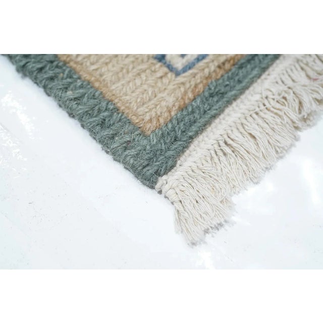 Traditional Sumak Rug 3'0'' x 5'0'' For Sale - Image 3 of 12