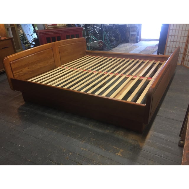 Mid Century King Bed Pictures