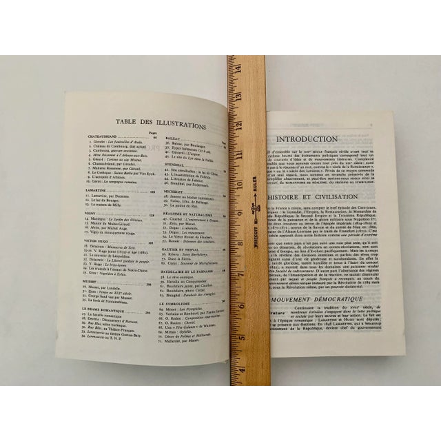 1969 Edition of a Collection of French Literary Authors - in French For Sale In Los Angeles - Image 6 of 11