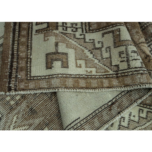 Turkish Vintage Rug 6'3" x 9'11" #20781 For Sale In Houston - Image 6 of 8