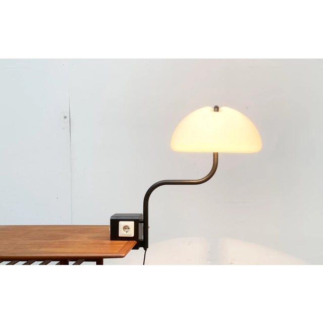 Mid-Century Italian Space Age Serpente Table Clamp Lamp by Elio Martinelli for Martinelli Luce For Sale - Image 9 of 18