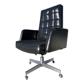 Harter Corp. Executive Chair After George Nelson in Vincent Cafiero For Sale