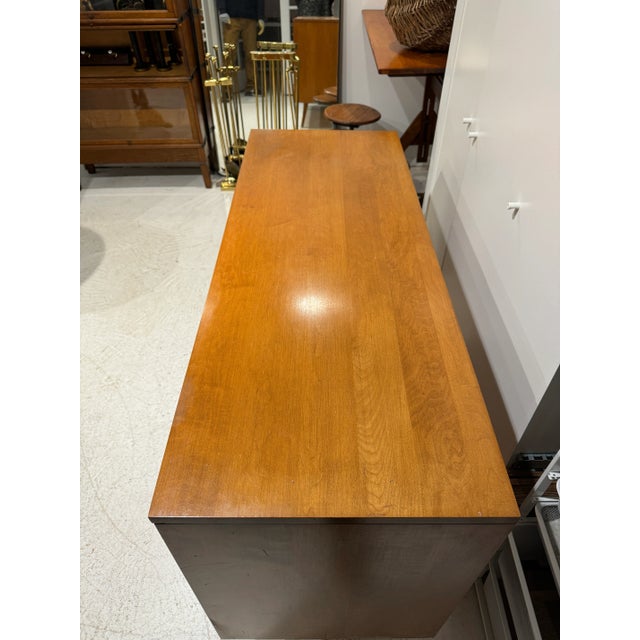 1950s Paul McCobb Double Dresser For Sale - Image 9 of 11
