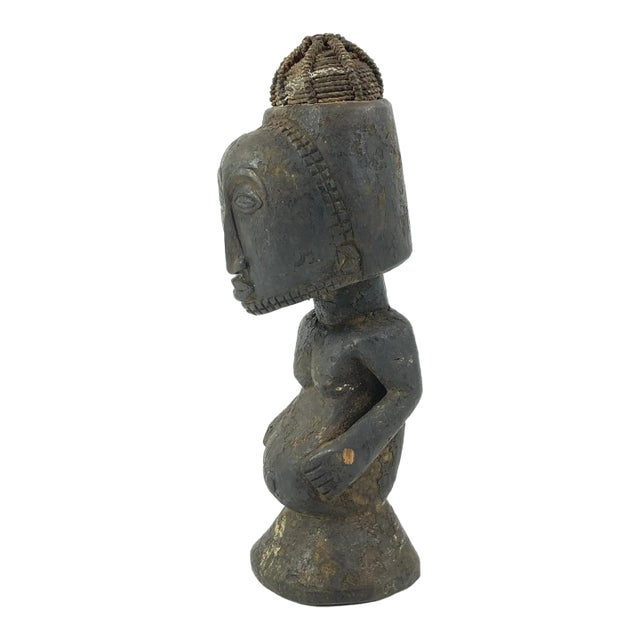 Early 20th Century Kusu Male Wood Figure For Sale