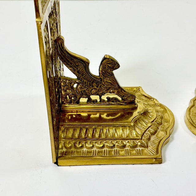 1950s Vintage Mythical Hollywood Regency Boho Chic Brass Winged Lion Bookends - A Pair. For Sale - Image 12 of 14